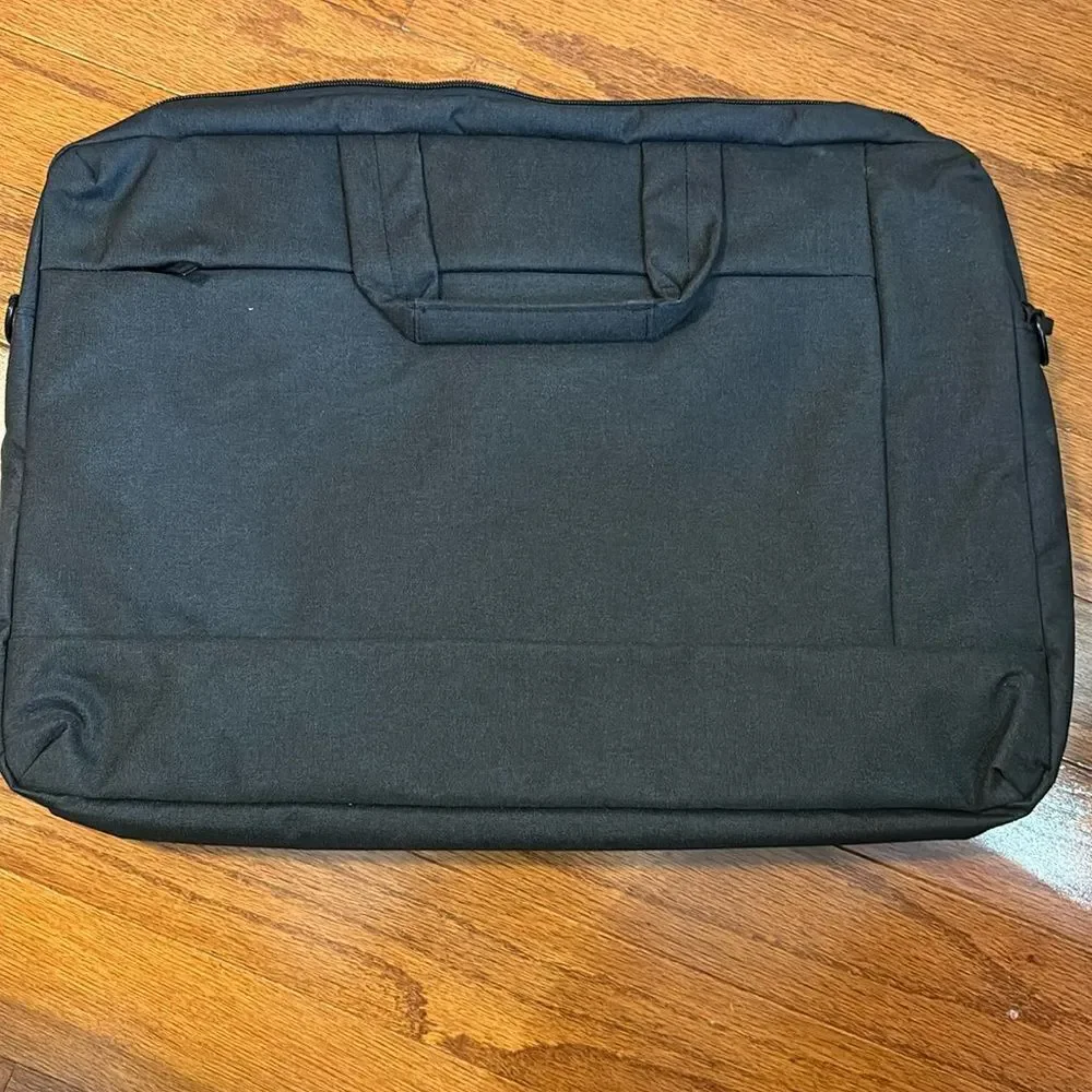 Black briefcase/padded 17.5